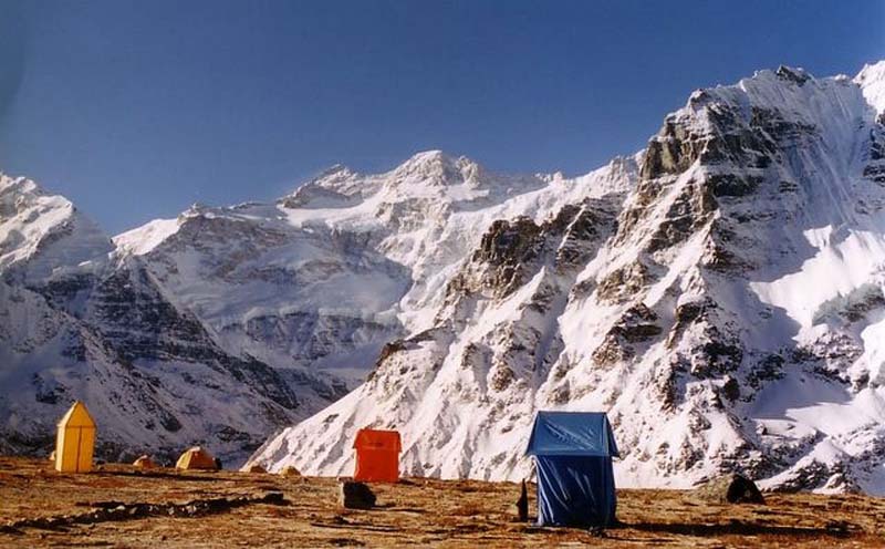 kanchenjunga circuit trek cost